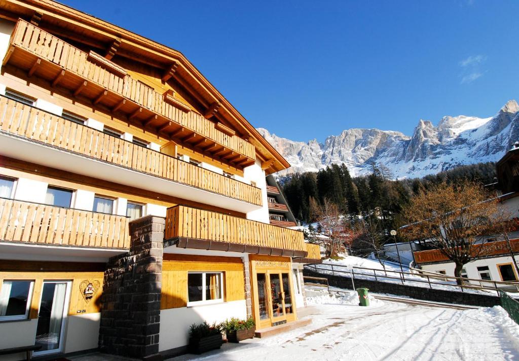 Residence Adler San Martino Di Castrozza Exteriér fotografie